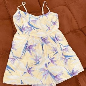 Floral Sleeves Romper - Size M